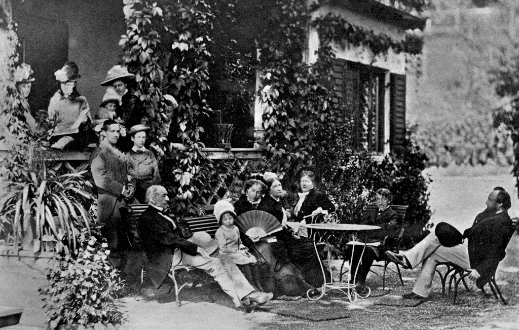 13.4 Lord_Acton_in_a_Group_Portrait_at_Tegernsee