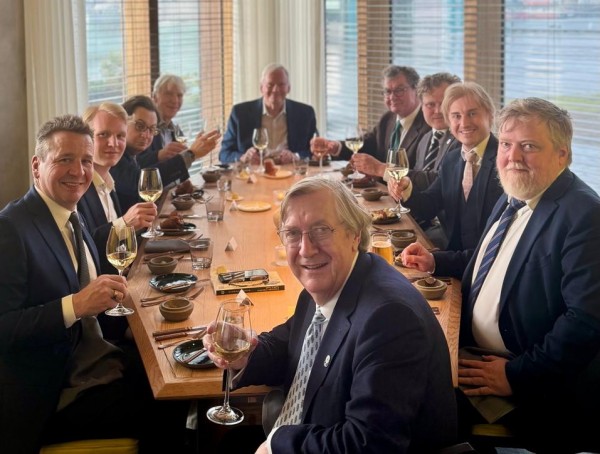 Dinner,8,5,2025